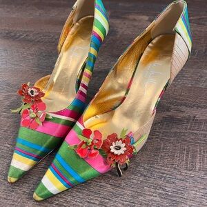 Nicole Miller New York Vintage Rainbow Striped Silk Heels With Flowers 6 Italian